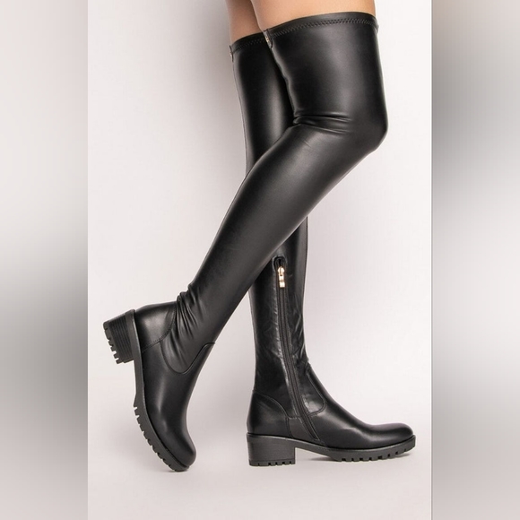 **Sold** - Picture 2 of 5